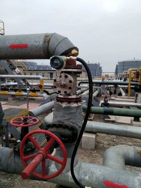 ���̰���