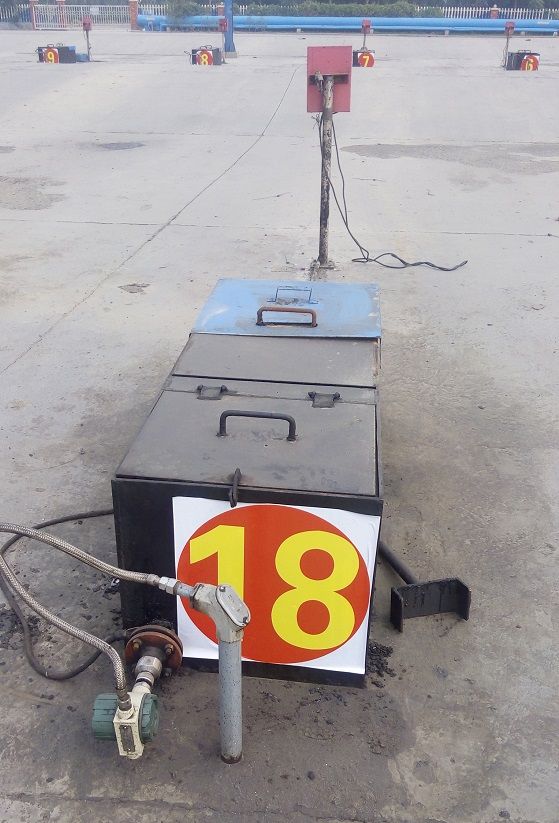 ���̰���